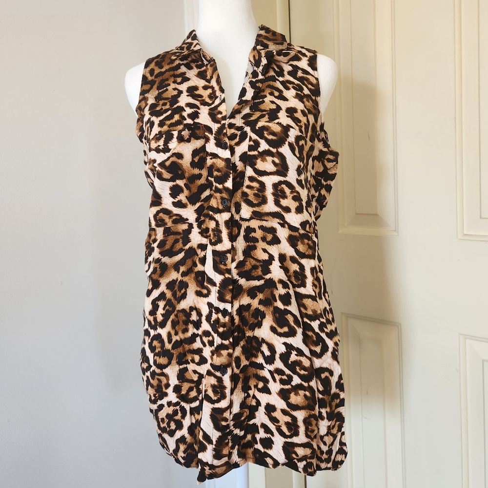 Sleeveless Leopard Top